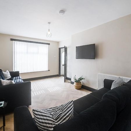 Poppy'S Place - Manningham Road リヴァプール エクステリア 写真