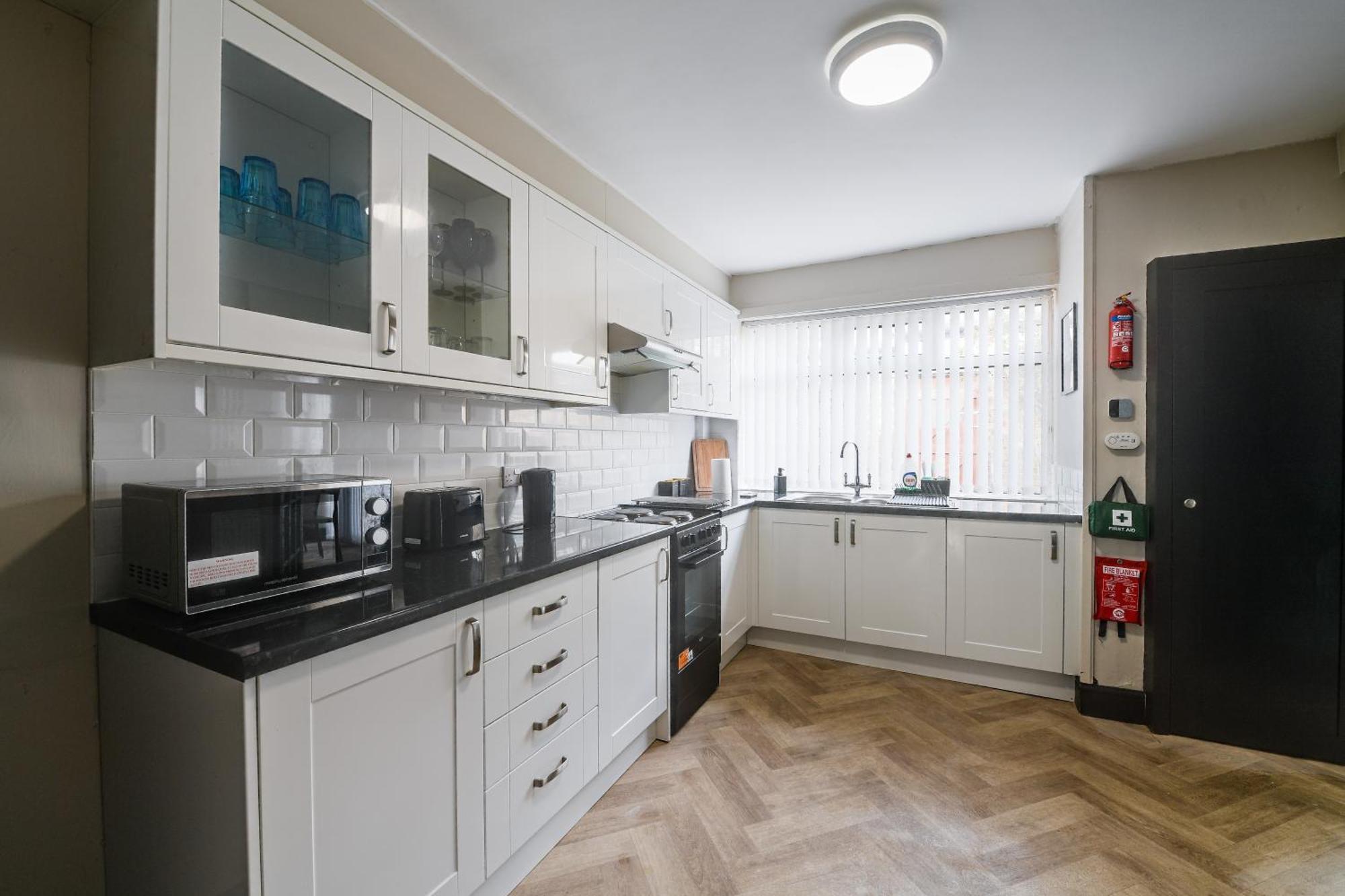 Poppy'S Place - Manningham Road リヴァプール エクステリア 写真