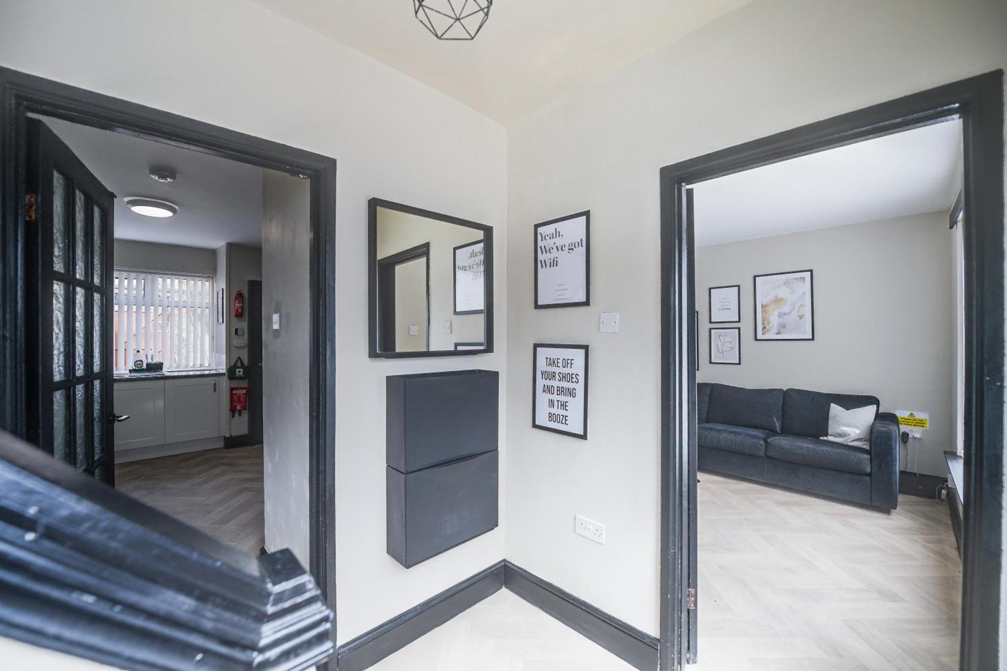 Poppy'S Place - Manningham Road リヴァプール エクステリア 写真