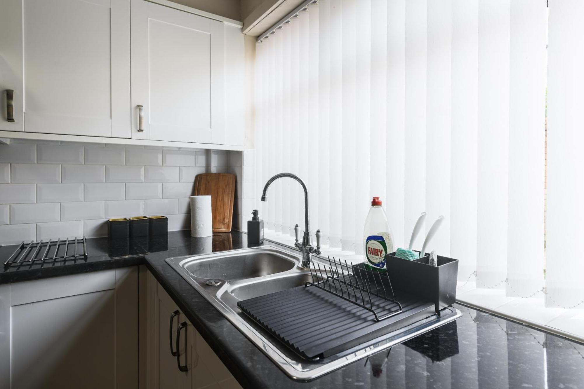 Poppy'S Place - Manningham Road リヴァプール エクステリア 写真